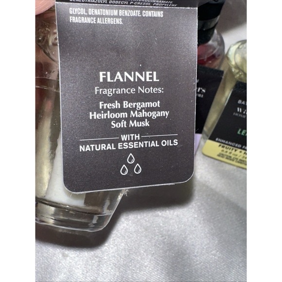 3 bulbs Bath & Body Works Wallflower Refill Bulb Flannel Poppy Leaves NEW - Picture 8 of 16